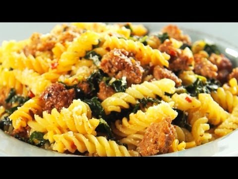 VIDEO : how to make turkey kale pasta - wow your friends and family this summerwow your friends and family this summerwiththis uniquewow your friends and family this summerwow your friends and family this summerwiththis uniquepastadish!wo ...