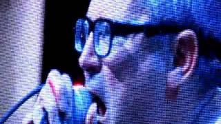 Watch Descendents I Want To Be A Bear video