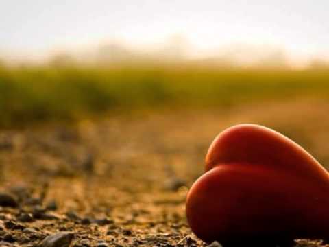 laiyan laiyan mien tere naal dhoolna .... Awe-sum paki Song