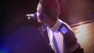 Видео Поет и играет на пианино Яник Кананга | Yanick Kananga Is Singing & Playing от Songs-n-Music Live, Кананга, Демократическое Конго