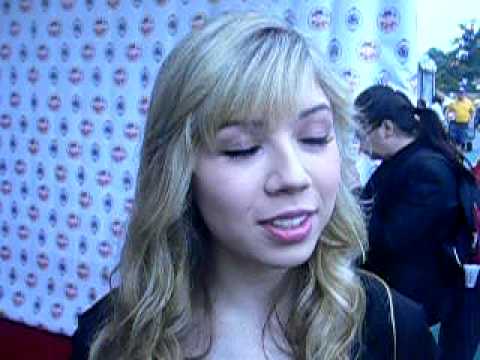 I got the chance to interview iCarly star Jennette McCurdy at Mother Goose
