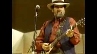 Watch Lonnie Mack Satisfy Susie video