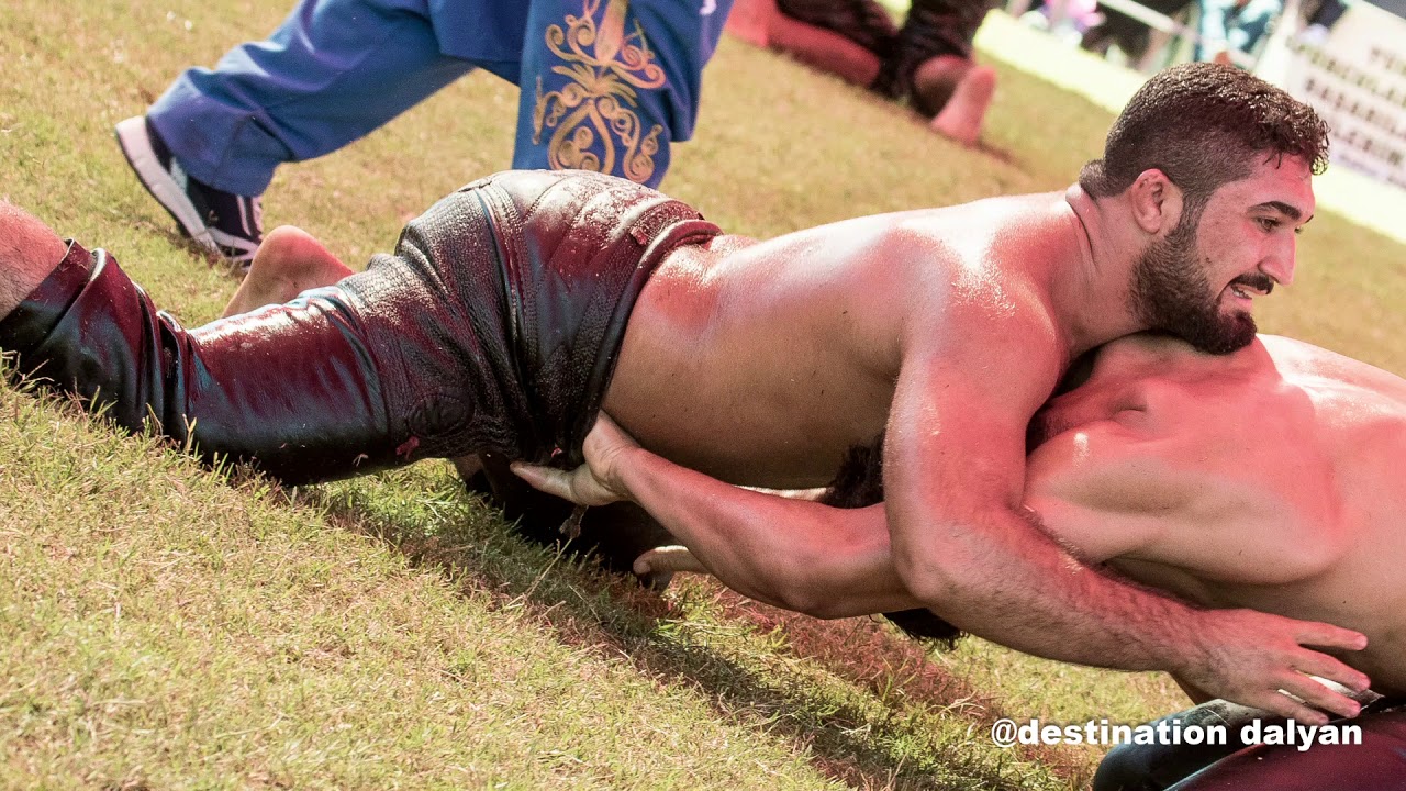 Japan oil wrestling