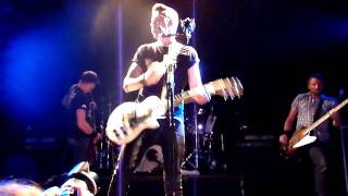 Watch Theory Of A Deadman Invisible Man video