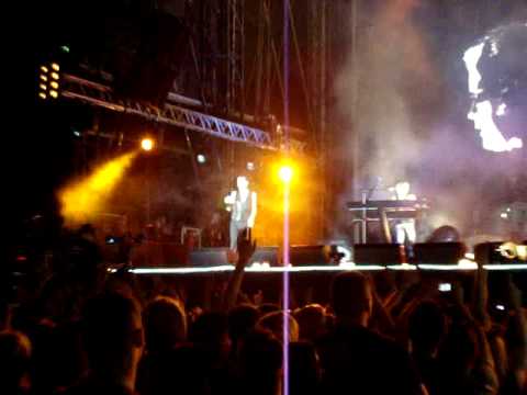 depeche MODE - Master And Servant - Berlin 2009.06.10