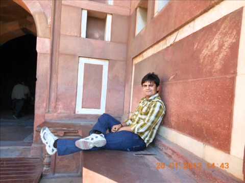 aati hai rat odhe hue dard ka kaffan(sanjeev kumar).wmv