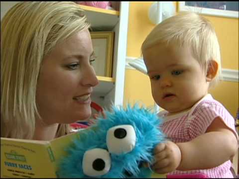 Stimulating Baby Pictures. Baby Talk: Stimulating Speech