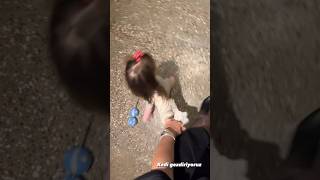 Sizin Bir Bebekle En Garip Yaptığınız Şey Neydi? Biz Az Önce Kedi Diye Top Gezdirdik