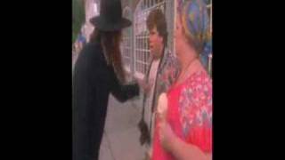 Watch Weird Al Yankovic Amish Paradise video