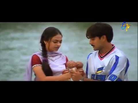 Nuvve Kavali Movie Songs Kallaloki Kallu Petti Chudavenduku...