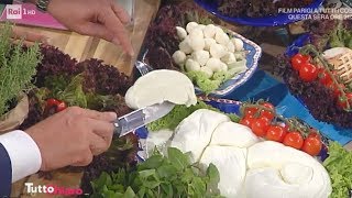 Mozzarella di bufala Campana DOP: come nasce? - TuttoChiaro 15/07/2019