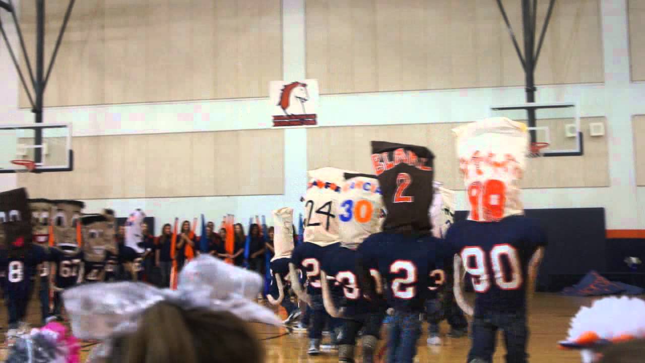Pillow People Dance BHS 2011 - YouTube