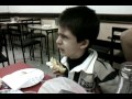 Titia comeu meu salgado huuummmmm! huuummmm! num era pra comer até aqui!!! eu vo FICA bavo!