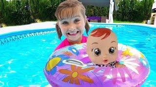 Jessica Pretend play with Dolls and Toys / Funny compilation