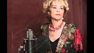 Watch Etta James Holding Back The Years video