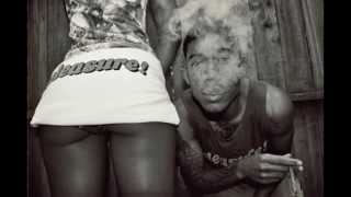 Watch Hodgy Beats Tapetro video