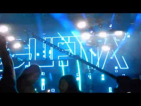 David guetta play hard 2013 скачать песню