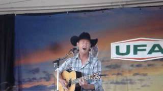 Watch Paul Brandt Didn