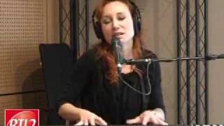 Watch Tori Amos Beauty Of Speed video