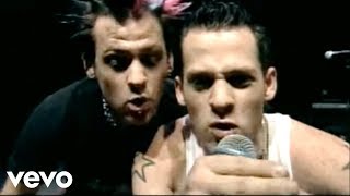 Watch Good Charlotte The Click video