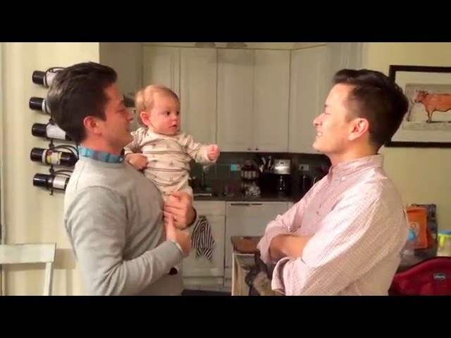 Baby Is Adorably Confused By Dad’s Twin - Video