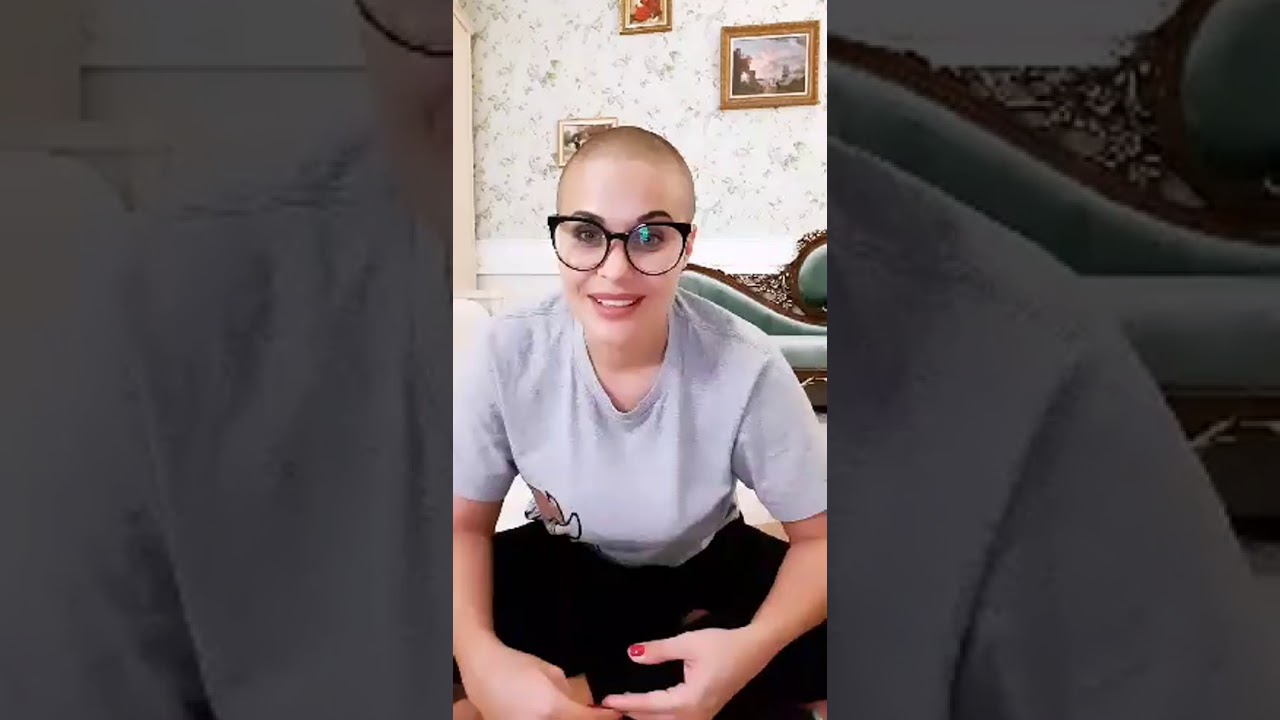Марина Вовченко Одевается После Работы – 4 2004