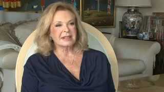 CAROLE WELLS in FEMME-Women healing the World.