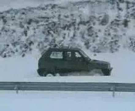 Fiat Panda 4x4 Sisley. Panda 4x4 sisley sobre nieve.