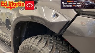 Kut Snake Fender Flairs On A 200-Series Land Cruiser