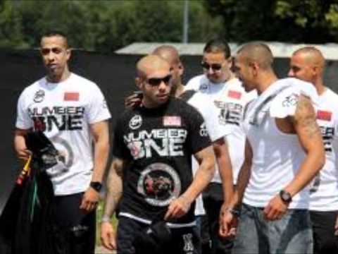 Azad - Mein Block.wmv