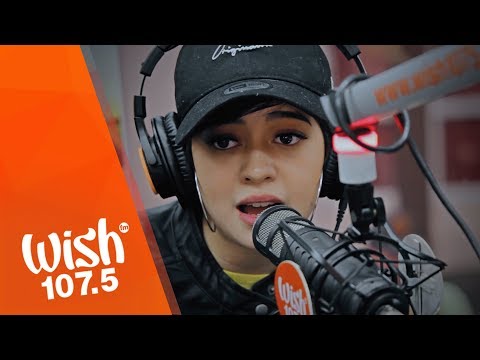 Sue Ramirez covers โKathang Isipโ (Ben&Ben) LIVE on Wish 107.5 Bus