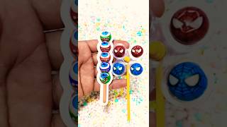 Hunting Lollipop Candy Spiderman In Styrofoam Granules