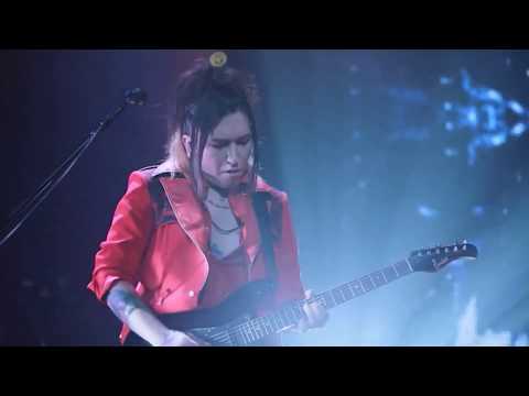 waterfall (english) Video