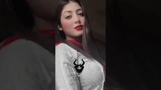 She Si Too Hot