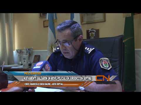 Funcionarios policiales fueron atacados a balazos cuando intentaron identificar a dos personas que estaban armadas.