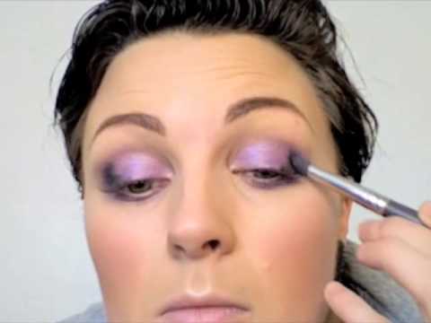 Makeup Airbrush on Airbrush Makeup Tutorial For Hazel Eyes Beautiful Iris Eyeshadow   Vxv