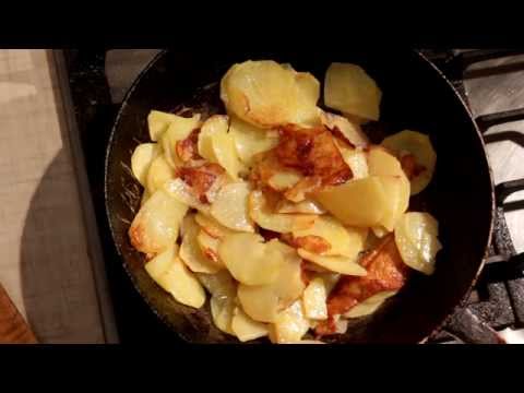 Как вкусно пожарить картошку на сковородке Как вкусно пожарить картошку на сковородке