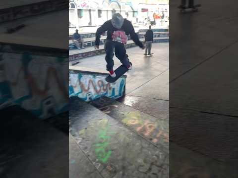 Marcus 🧼 back side 360 at soma #pizzaskateboards #skateboarding