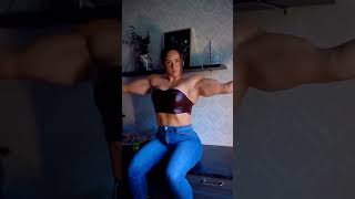 Melinda Lindmark Big Biceps Queen