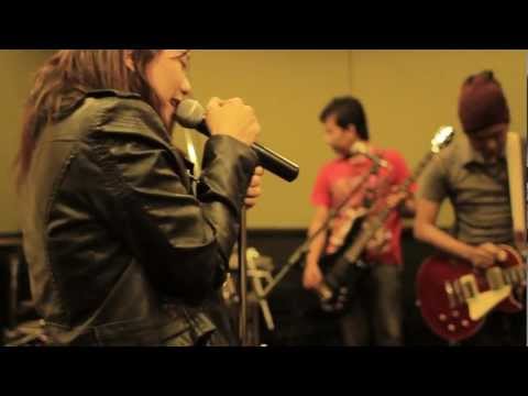Emily - Paraluman (RX Concert Series)