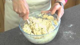How to Bake Scones with Siobhan Ingram How to Bake Scones with Siobhan Ingram