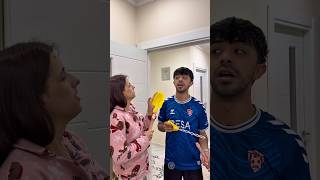 Yiğite Hediye Aldım Annesi Kızıp Beni Kovaladı