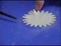 Cake Decorating -- Daisies My Way by Glenda Galvez