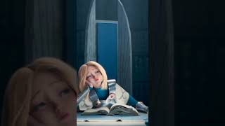 Ezreal Xayaha Yürüyüp Luxu Aldatıyor.
