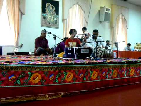 AKJ BHAJAN LNTEMPLE 062010
