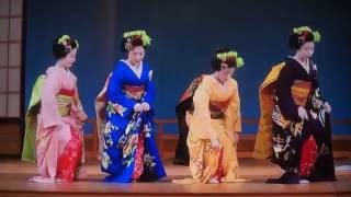 Japonya'nın Ünlü Geyşaları ve Muhteşem Dans