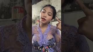 Gadis Bali Tetenya Kelihatan Bulat Dan Besar
