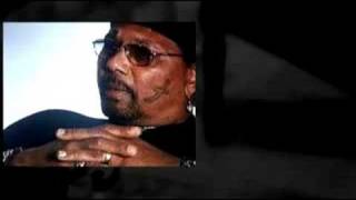 Watch Aaron Neville Christmas Prayer video