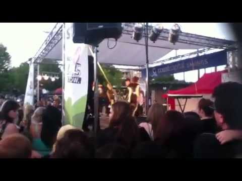 Victoria Duffield at Party In The Park