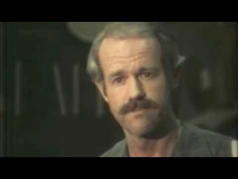 BJ Hunnicutt (Mike Farrell) at wrap-up news conference